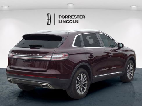 Used 2021 Lincoln Nautilus Standard w/ Equipment Group 101A image 3