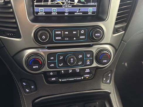Used 2018 Chevrolet Suburban Premier image 21