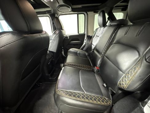 Used 2022 Jeep Wrangler Unlimited Sahara AWD/4WD image 24