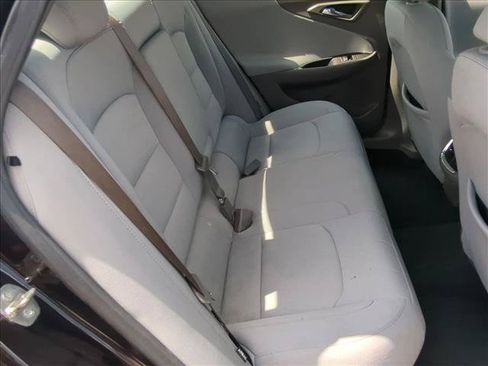 Used 2021 Chevrolet Malibu LT FWD image 18