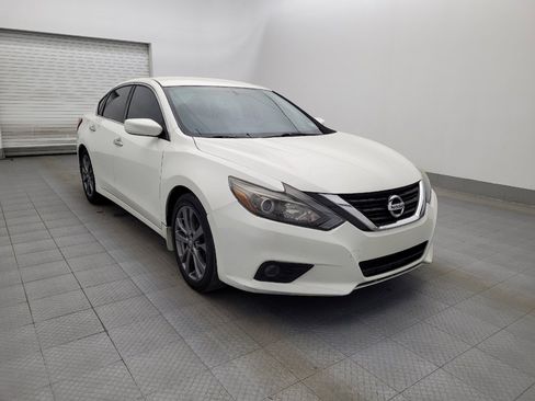 Used 2018 Nissan Altima 2.5 SR w/ SR Special Edition image 13