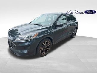 Used 2022 Ford Escape SE w/ SE Sport Appearance Package FWD video 1