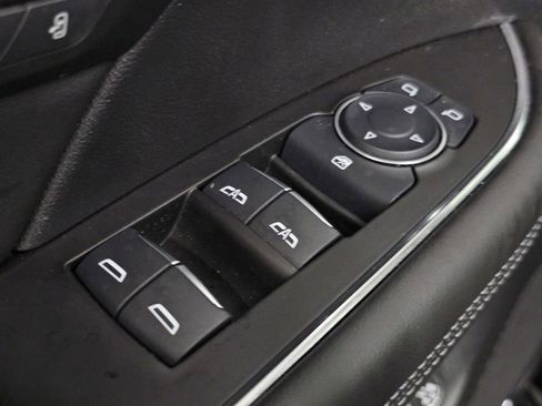 Used 2025 Buick Envision Avenir AWD/4WD image 32