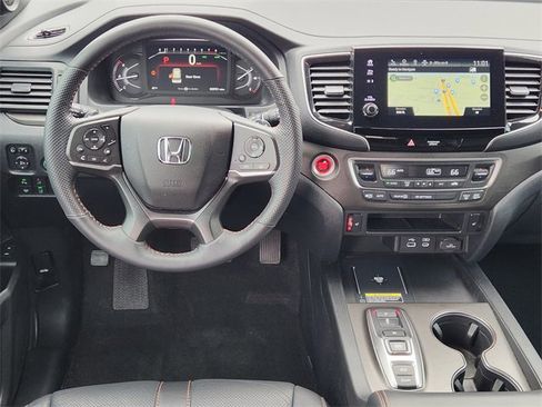 Certified 2024 Honda Passport TrailSport image 15