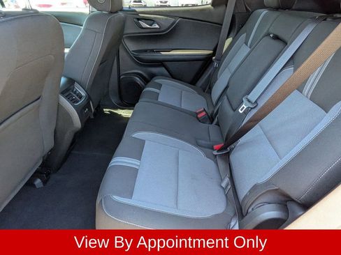 Used 2025 Chevrolet Blazer LT FWD image 26