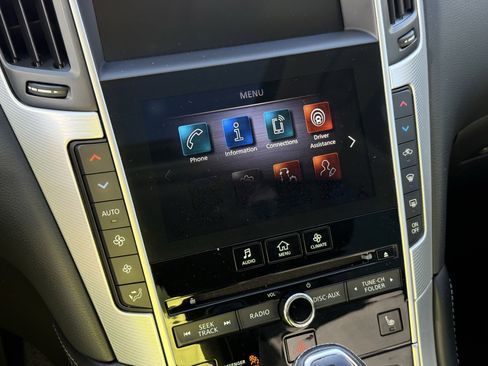 Used 2021 INFINITI Q50 Luxe image 22