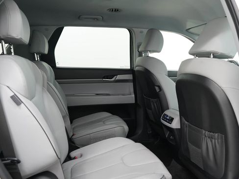 Used 2025 Hyundai Palisade SEL AWD/4WD image 14
