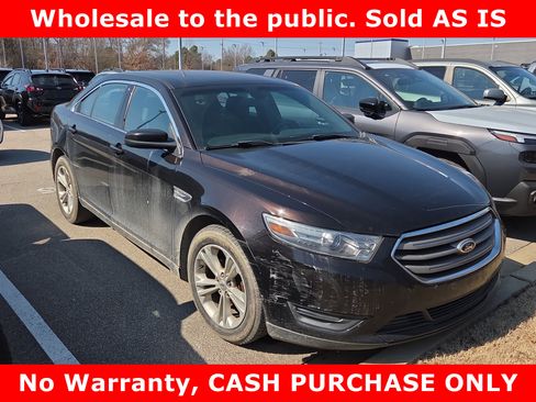 Used 2013 Ford Taurus SEL image 2