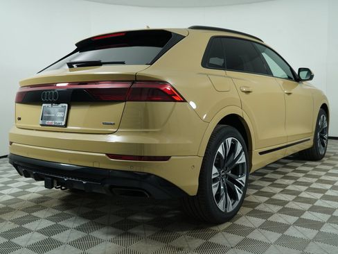 Certified 2025 Audi Q8 Premium Plus w/ Premium Plus Package AWD/4WD image 10