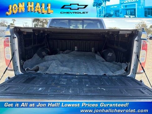 Used 2017 GMC Canyon SLE w/ All Terrain Package image 13