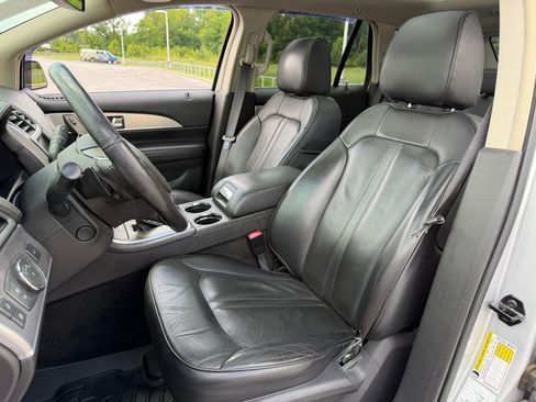 Used 2015 Lincoln MKX FWD w/ Equipment Group 102A image 5