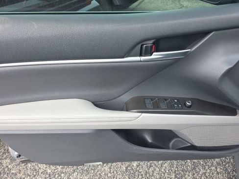 Certified 2021 Toyota Camry XLE w/ Navigation Package image 14