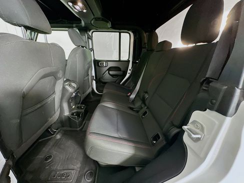 Used 2023 Jeep Gladiator Rubicon w/ Trailer Tow Package image 27