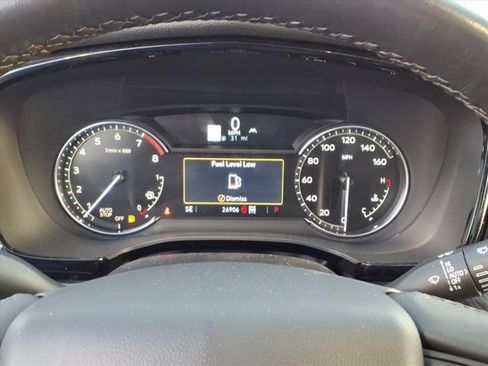 Used 2025 Cadillac XT6 Premium Luxury image 21