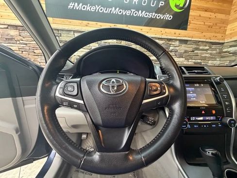 Used 2016 Toyota Camry XLE w/ Moonroof Package FWD image 19