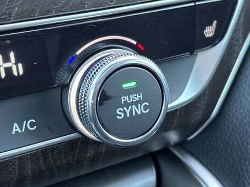 Used 2022 Honda Accord EX-L image 30