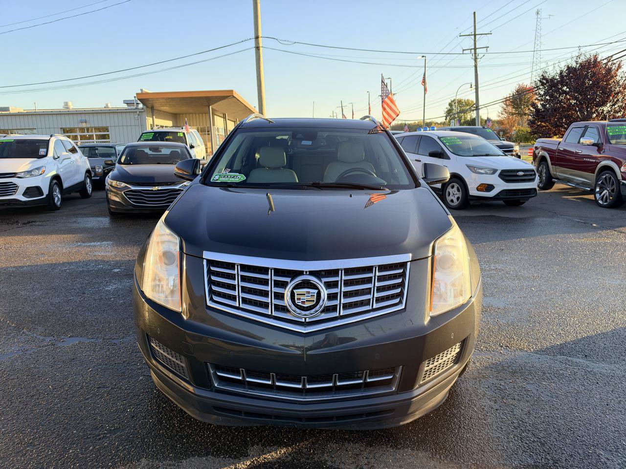 Used 2015 Cadillac SRX Luxury w/ Driver Awareness Package AWD/4WD image 2