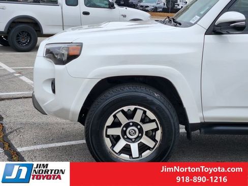 Used 2021 Toyota 4Runner TRD Off-Road Premium image 9