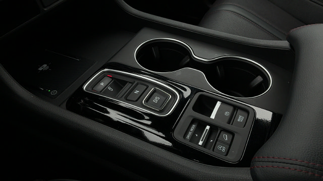 Used 2025 Honda Pilot Black Edition image 18