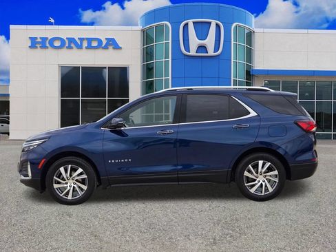 Used 2023 Chevrolet Equinox Premier AWD/4WD image 6