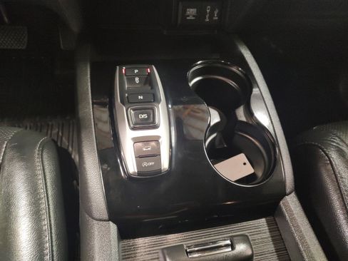 Used 2017 Honda Pilot Elite image 8