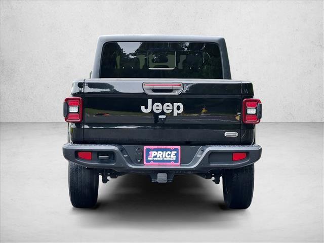 Used 2020 Jeep Gladiator Overland AWD/4WD image 7