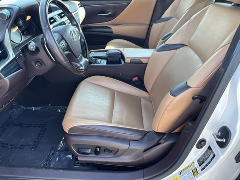 Used 2021 Lexus ES 350 w/ Premium Package image 14