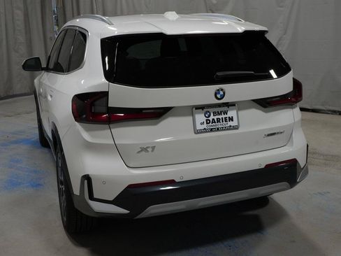 New 2027 BMW X1 xDrive28i AWD/4WD image 17