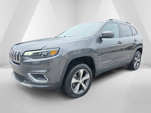 Used 2019 Jeep Cherokee Limited AWD/4WD image 3