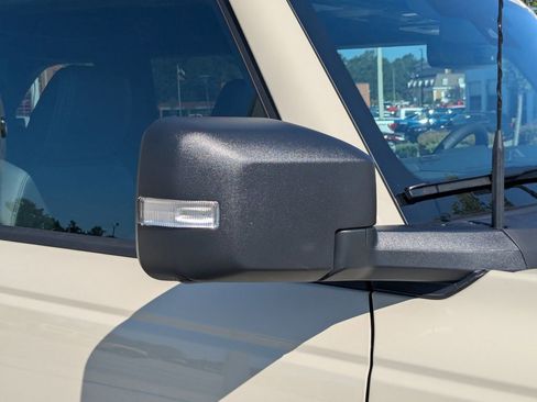 New 2025 Ford Bronco Badlands image 17