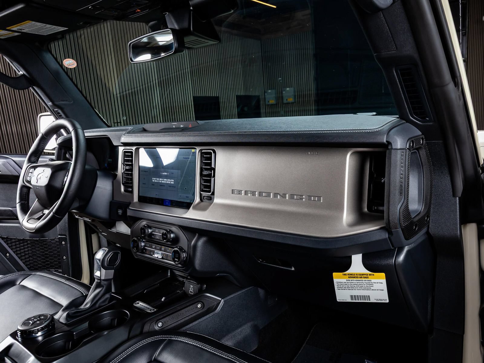Used 2026 Ford Bronco Outer Banks AWD/4WD image 14