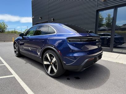 New 2025 Porsche Macan 4S Electric