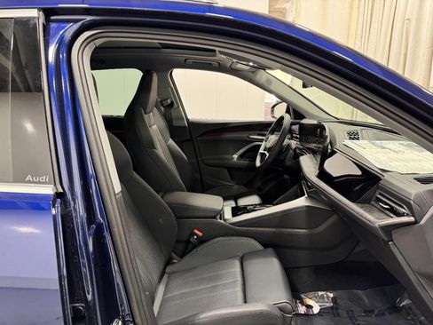 New 2025 Audi Q5 Premium Plus image 18
