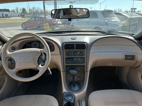 Used 1999 Ford Mustang Coupe image 12