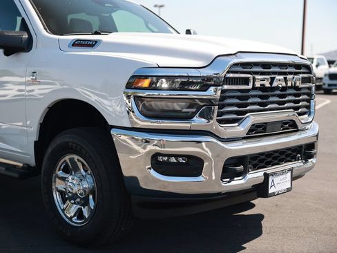 New 2026 RAM 2500 Tradesman AWD/4WD image 7