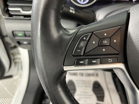 Used 2020 Nissan Sentra SV FWD image 18