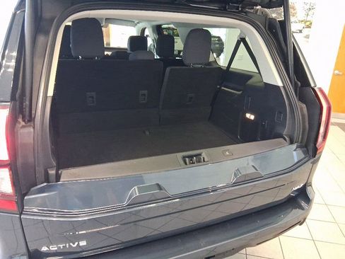 Used 2025 Ford Expedition Max Active AWD/4WD image 18
