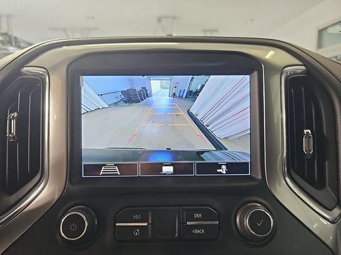 Used 2020 Chevrolet Silverado 1500 LT Trail Boss AWD/4WD image 28