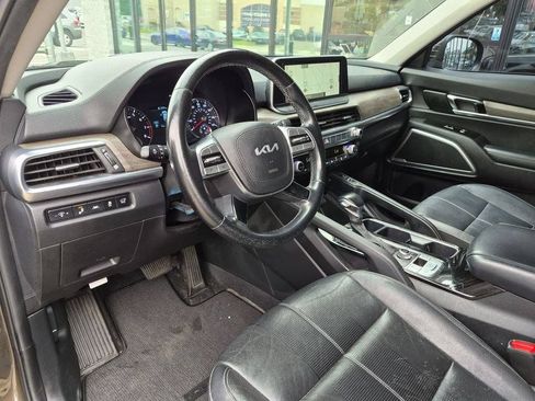 Certified 2022 Kia Telluride EX w/ EX Premium Package AWD/4WD image 14