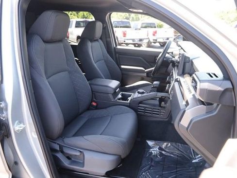 Used 2024 Toyota Tacoma SR5 AWD/4WD image 28
