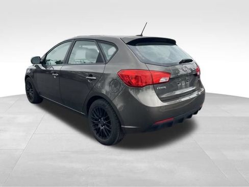 Used 2011 Kia Forte EX FWD image 5
