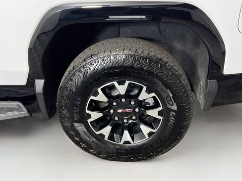 Used 2026 GMC Sierra EV AT4 AWD/4WD image 31
