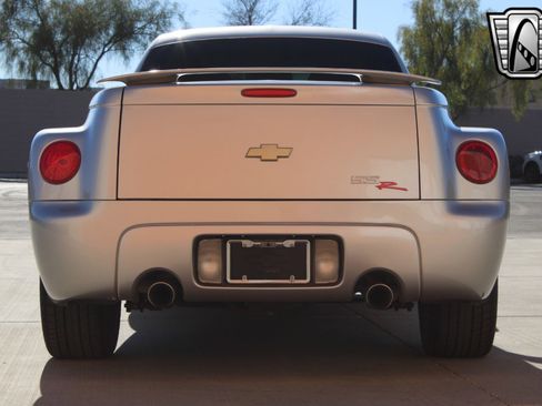 Used 2005 Chevrolet SSR w/ Preferred Equipment Group image 22