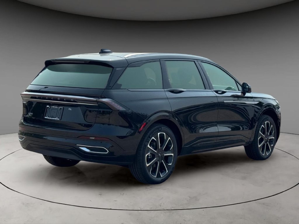 New 2026 Lincoln Nautilus Reserve AWD/4WD image 5