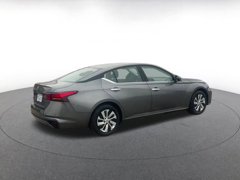 Used 2023 Nissan Altima 2.5 S image 15