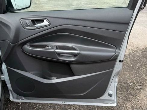 Used 2018 Ford Escape SE AWD/4WD image 17