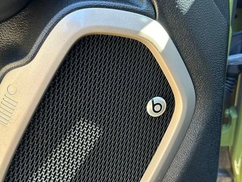 Used 2016 Jeep Renegade 75th Anniversary AWD/4WD image 13