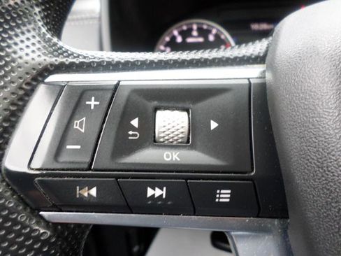 Used 2022 Mitsubishi Outlander ES image 22