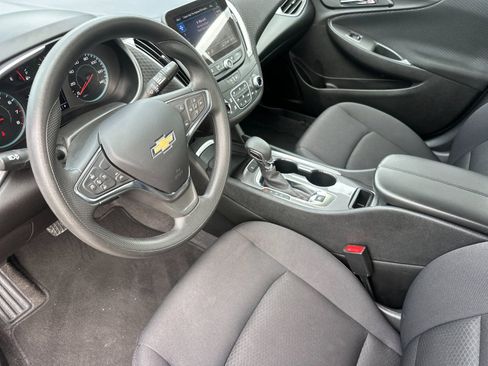 Used 2024 Chevrolet Malibu LT image 10