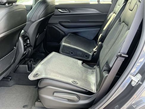 New 2025 Jeep Grand Cherokee L Altitude image 13